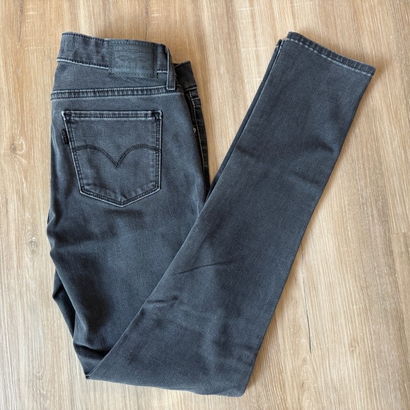 LEVI’S JEANS
711 MID-RISE SKINNY SIZE 28 
W28 L30 - Picture 1 of 10